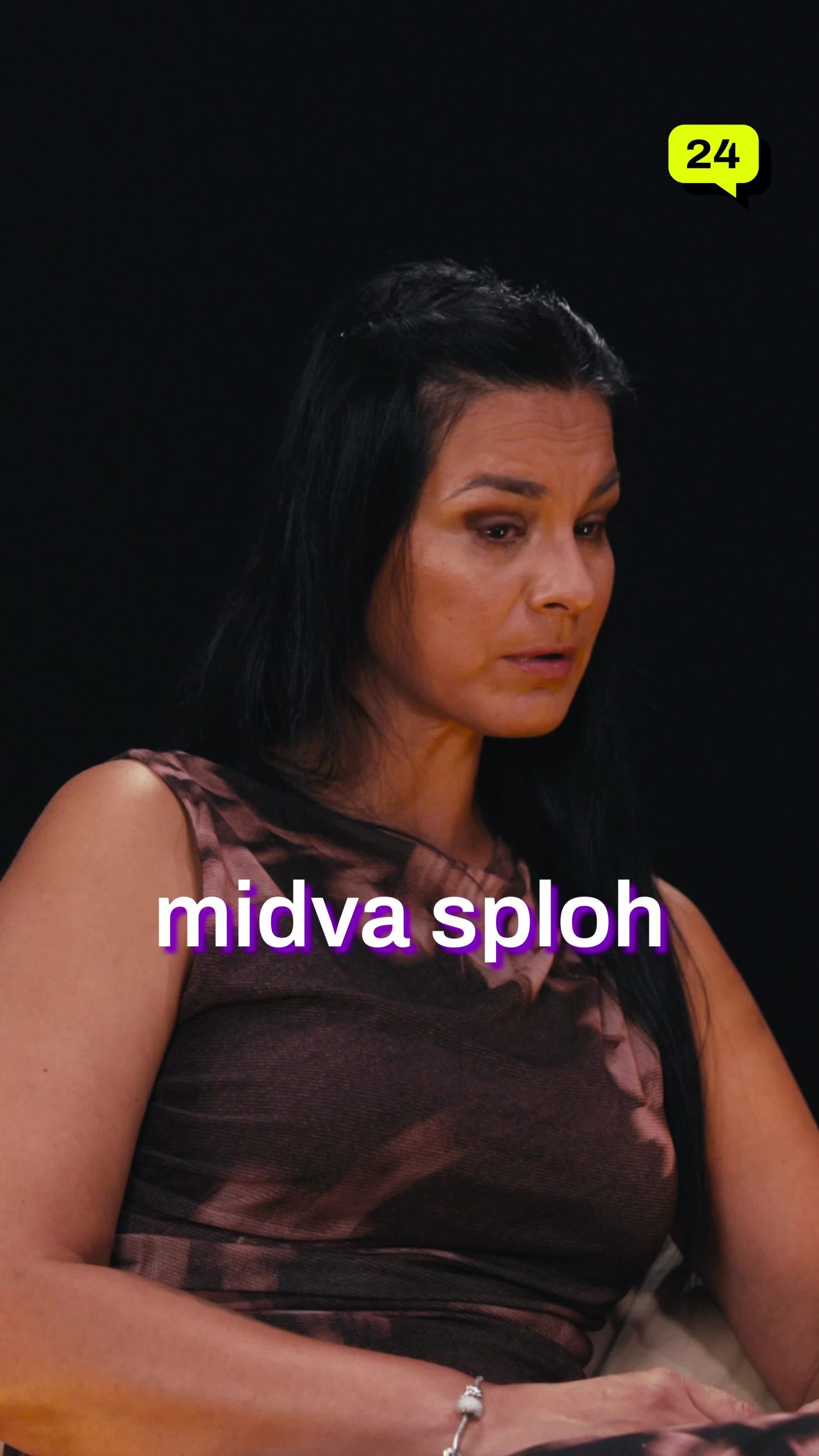 Snemali so jo pol ure po rojstvu otroka ...