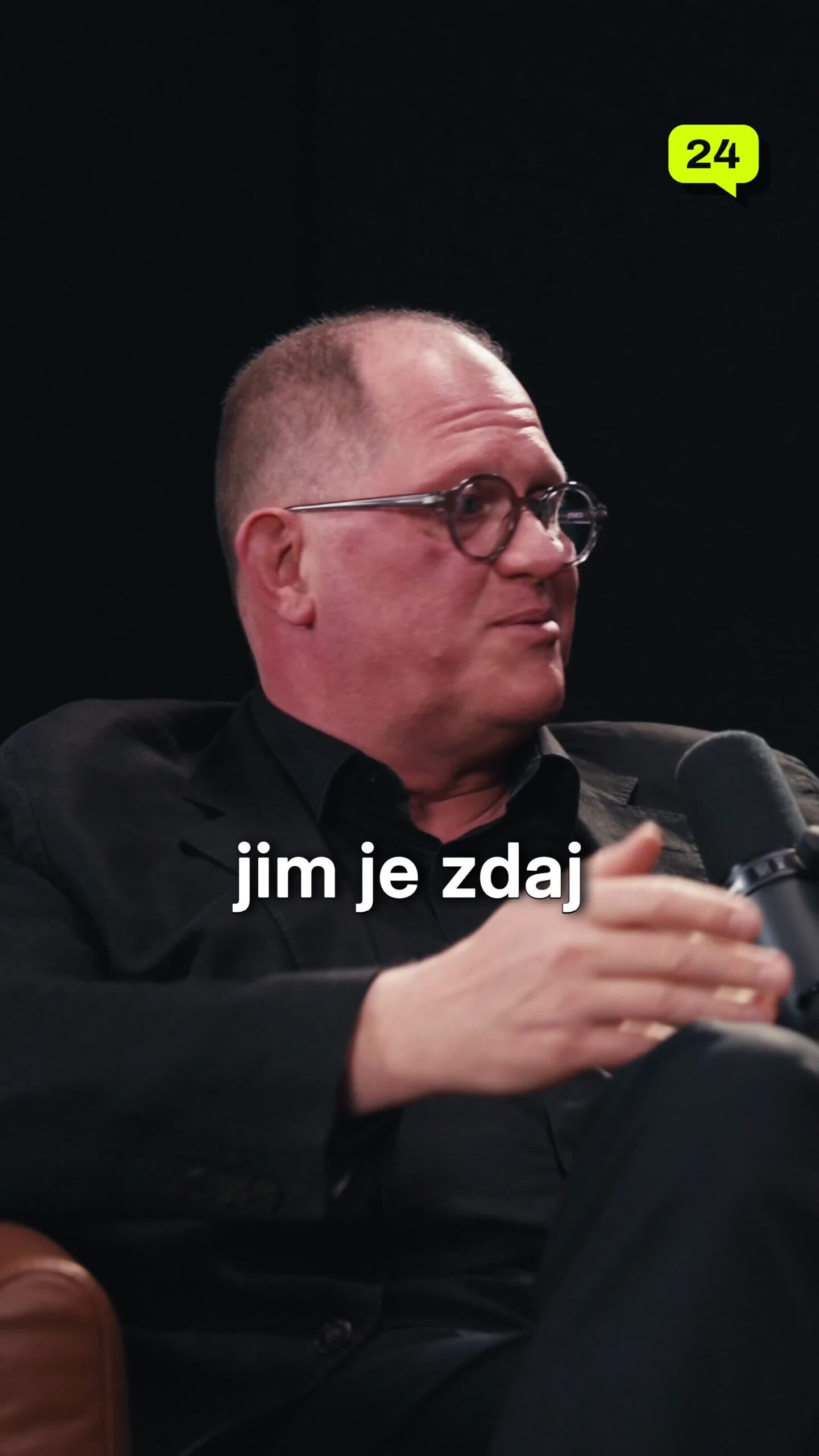 Kako naj šolski sistem dohaja prihodnost, če učenci še vedno uporabljajo zastarele učbenike?